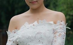 泳池里强摁做开腿呻吟漫画动漫